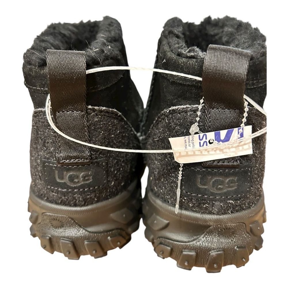 NWOT UGG Venture Daze Ultra Mini Cozy boots Black W10 M11 - Picture 4 of 6